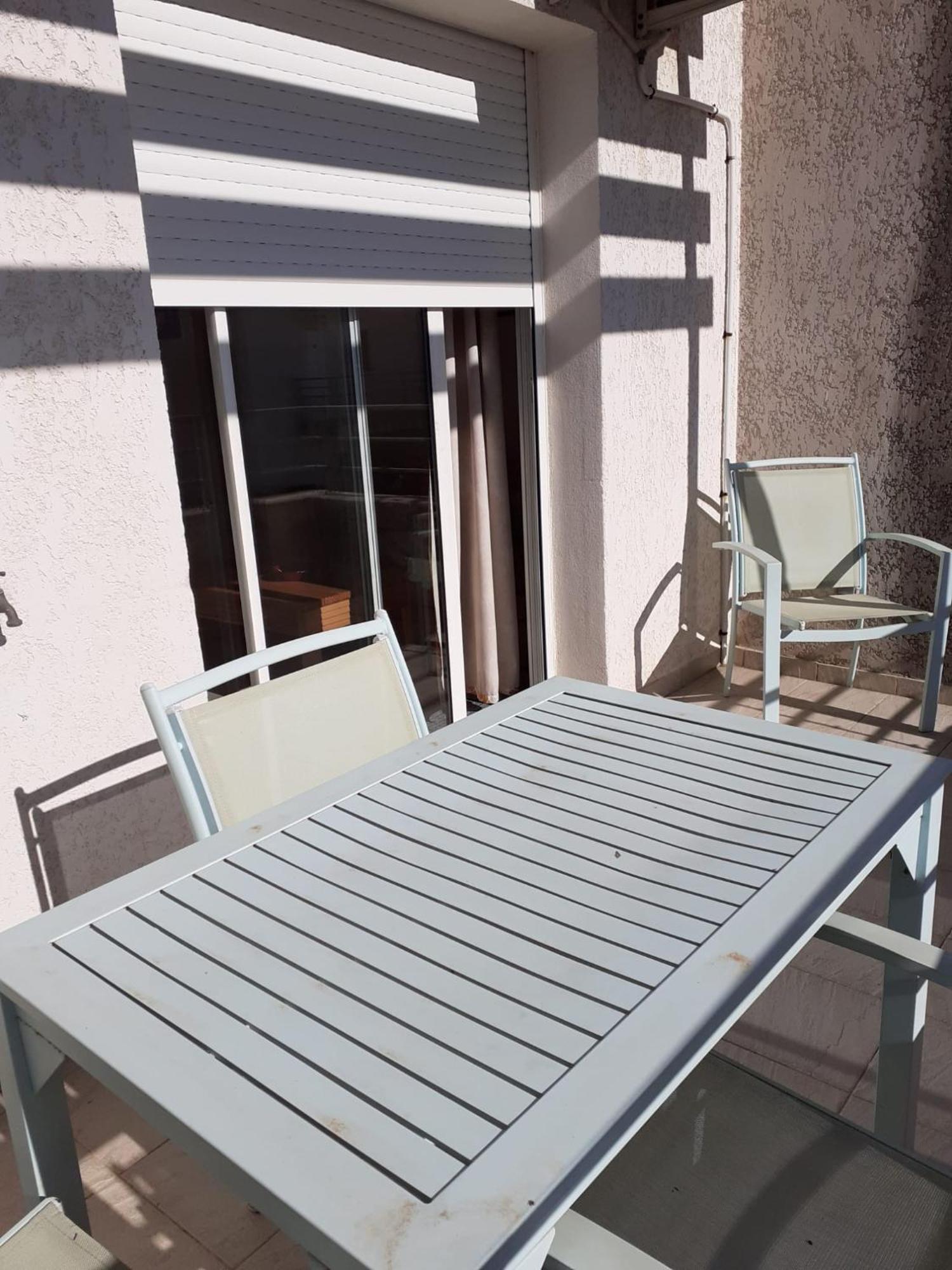 Bel Avec Piscine- Apartment *